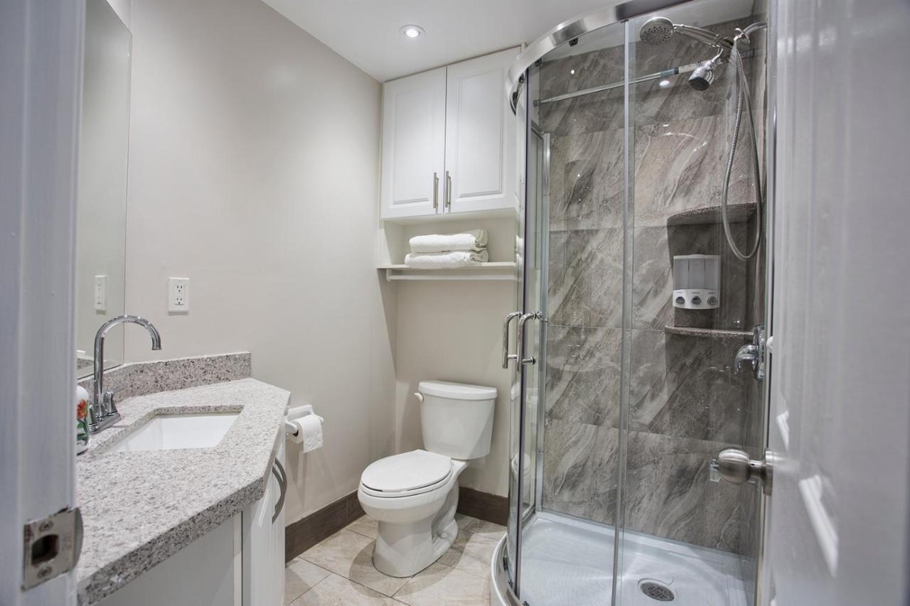 Toronto Rooms And Suites Ngoại thất bức ảnh