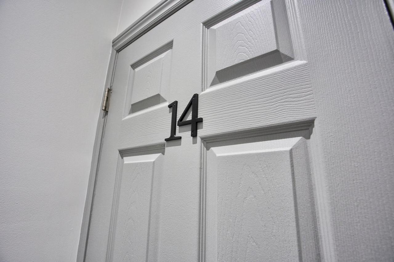 Toronto Rooms And Suites Ngoại thất bức ảnh