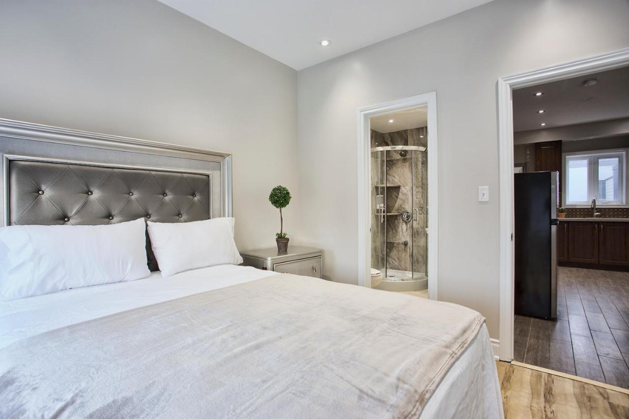Toronto Rooms And Suites Ngoại thất bức ảnh