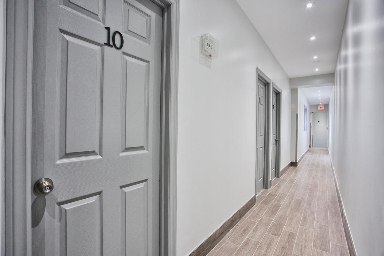 Toronto Rooms And Suites Ngoại thất bức ảnh