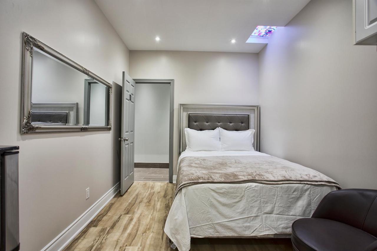 Toronto Rooms And Suites Ngoại thất bức ảnh