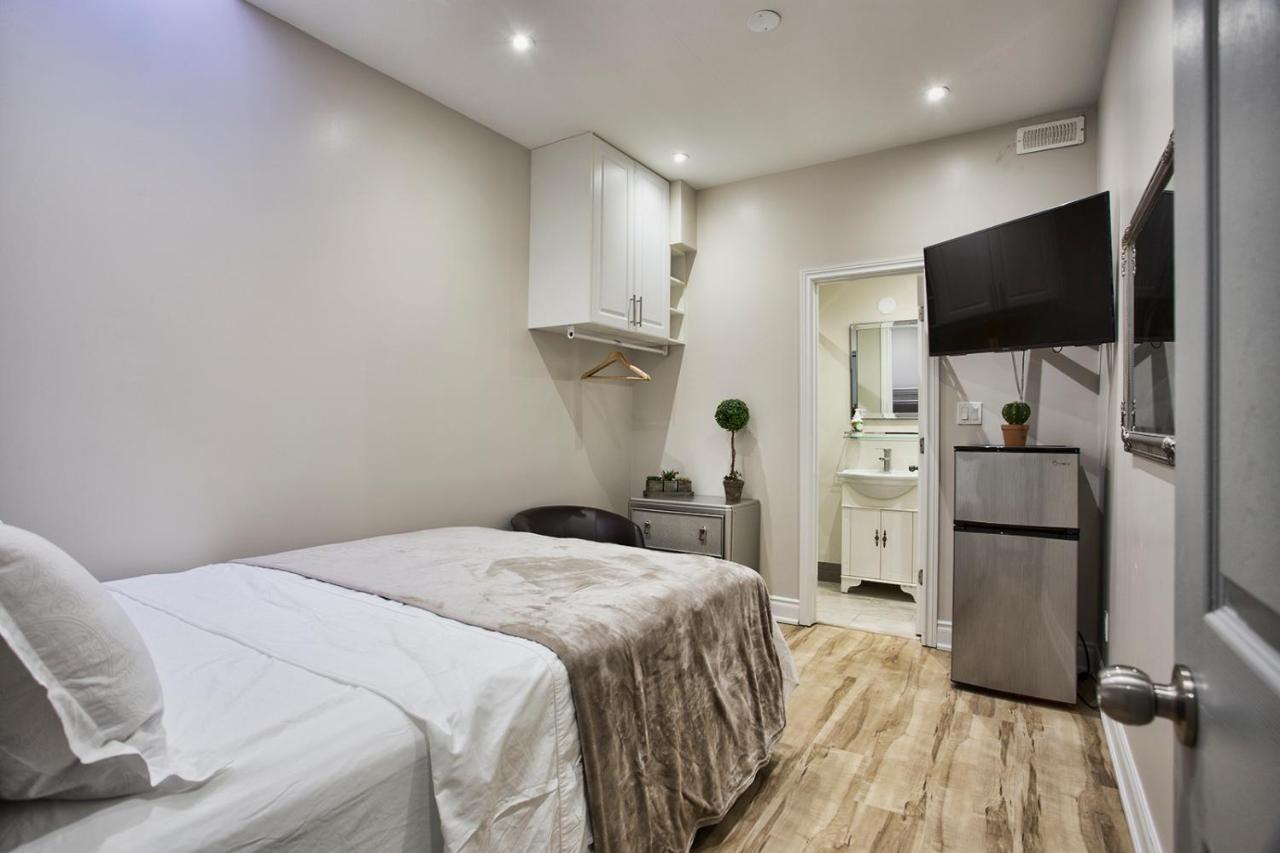 Toronto Rooms And Suites Ngoại thất bức ảnh