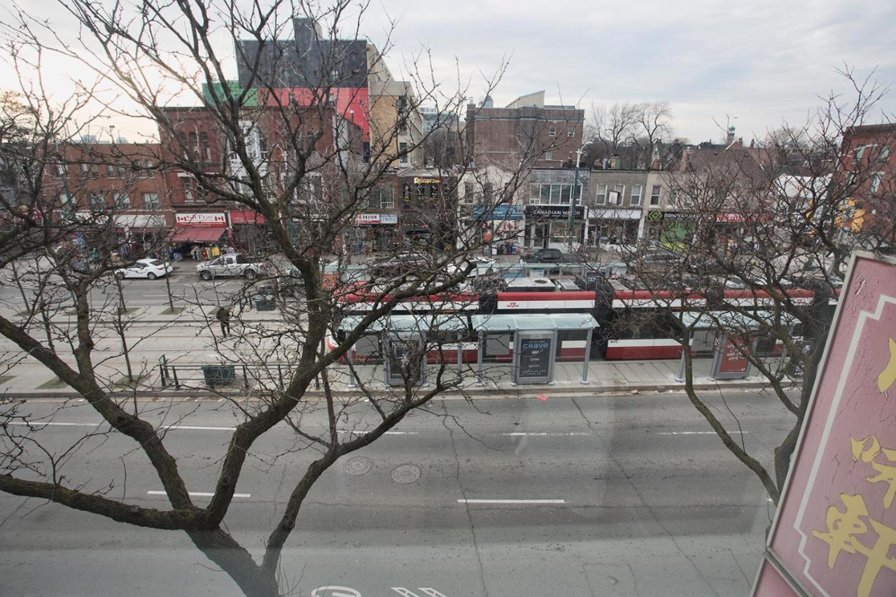 Toronto Rooms And Suites Ngoại thất bức ảnh