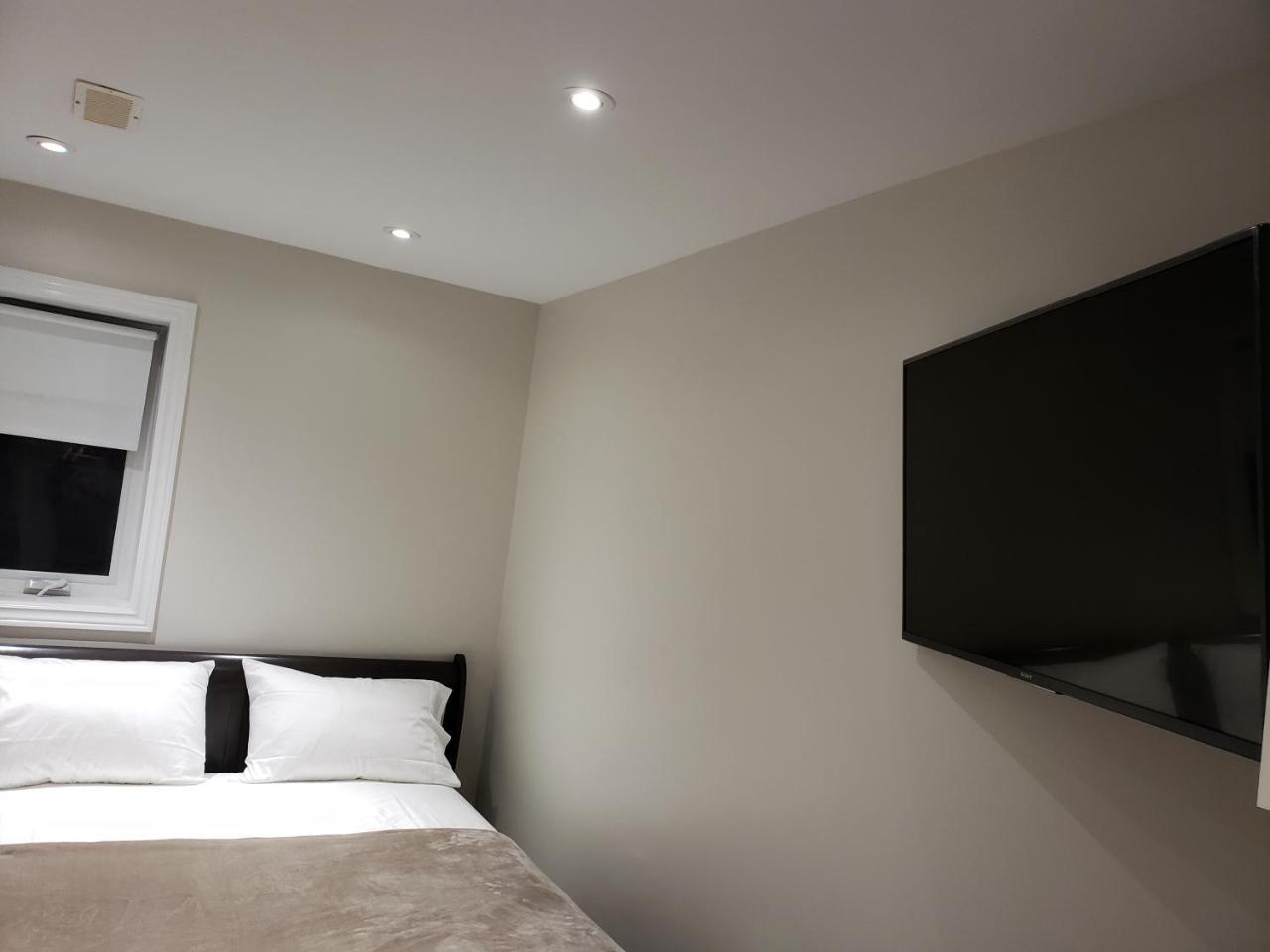 Toronto Rooms And Suites Ngoại thất bức ảnh